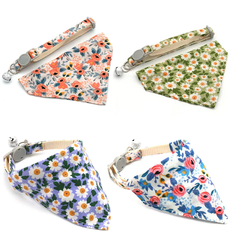 Trendy Adjustable Daisy Bandana Collar with Breakaway Safety for Cats and Small Dogs Excellent