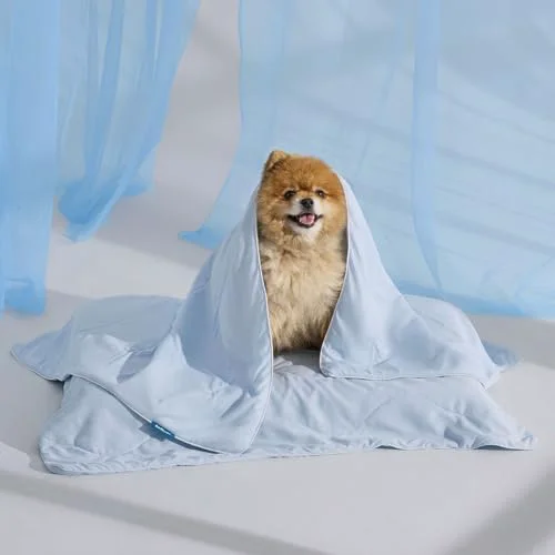 Luxury Cooling Blanket for Small Dogs with Breathable Air-Core Fill Q-MAX 0.4 Artisan