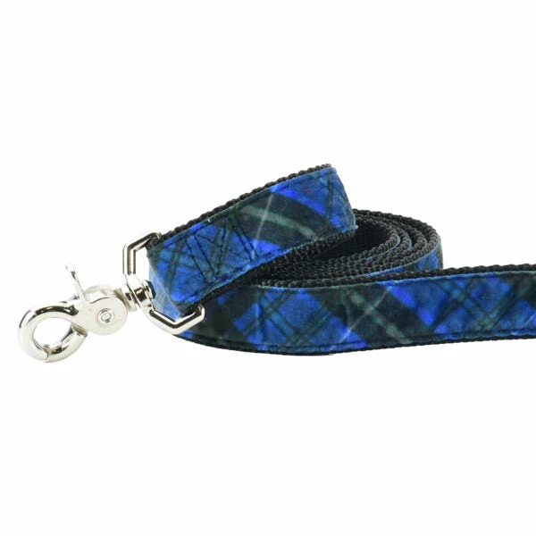 Versatile Midnight Winter Plaid Velvet Dog Leash Pure