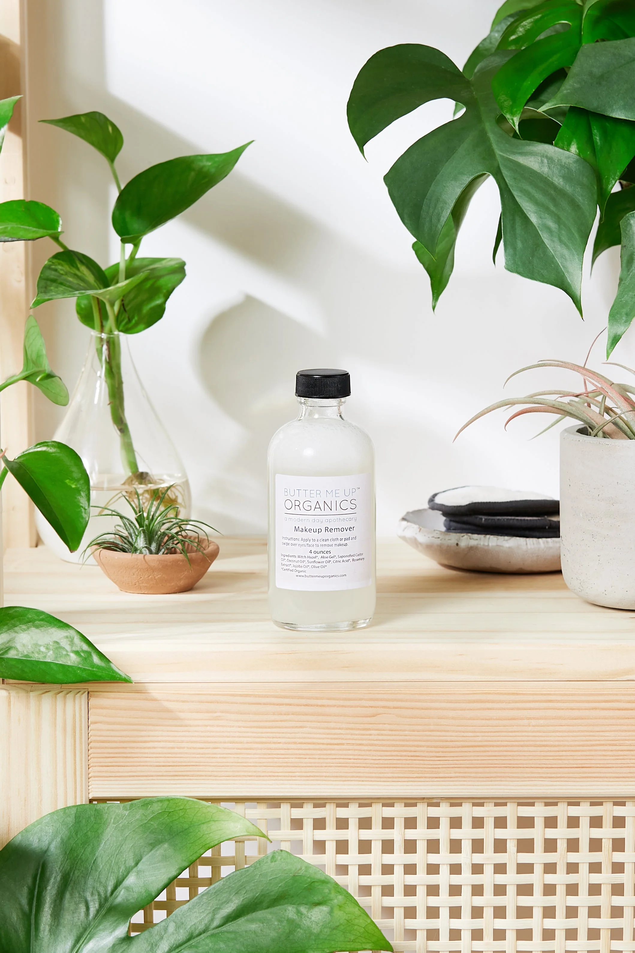 Superior Organic Makeup Remover Toxin Gentle Sensitive Skin Organic Skincare Butter Me Up Organics Clean
