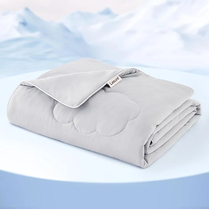 Trusted LE SURE Premium Dog Cooling Blanket for Bed - Washable Pet Throw Blanket with Q-MAX 0.4 for Summer，Soft Cat Cooling Mat Furniture Protector 60x80About ThisOverview Easy-to-Use