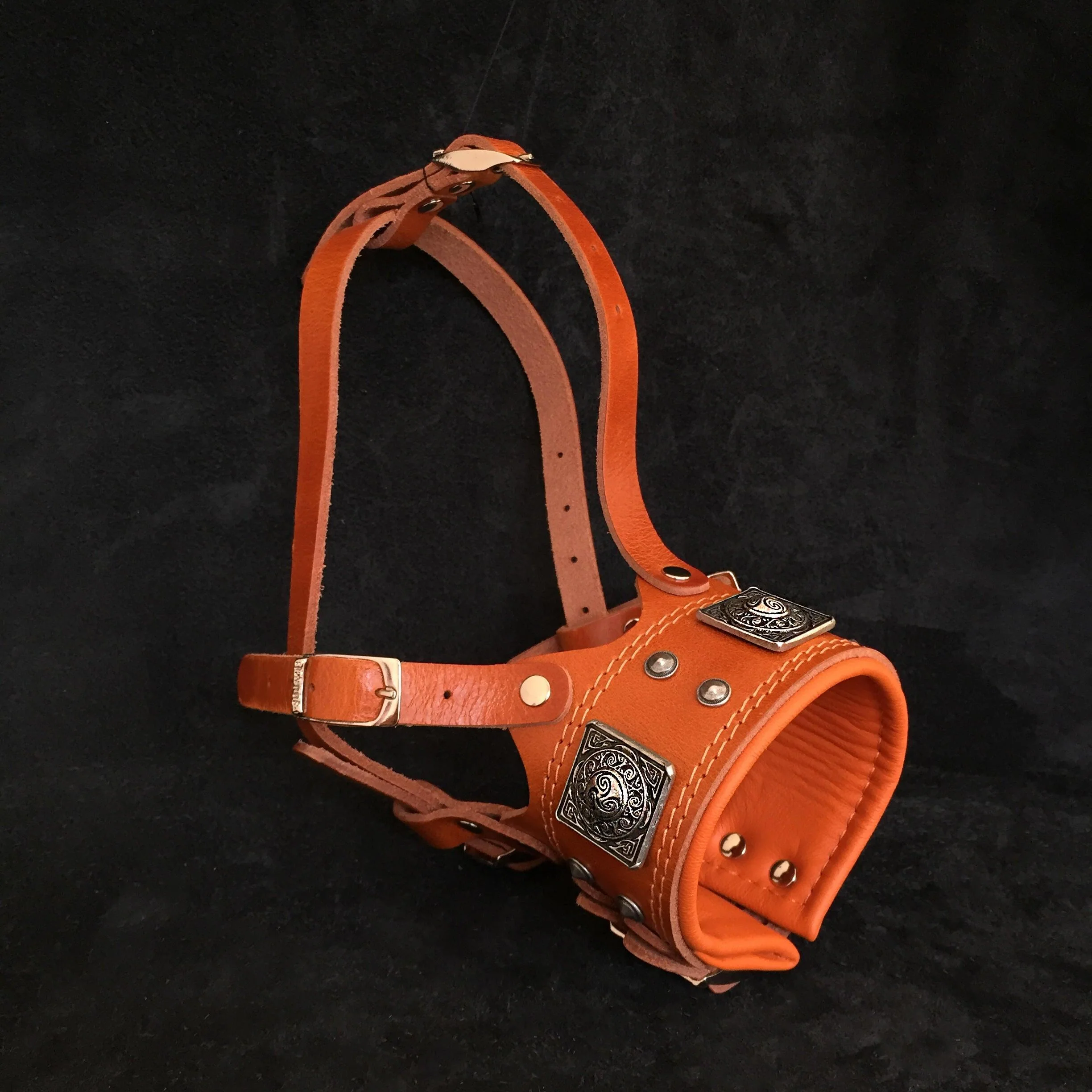 Eco-Friendly The Eros muzzle brown Top-Quality