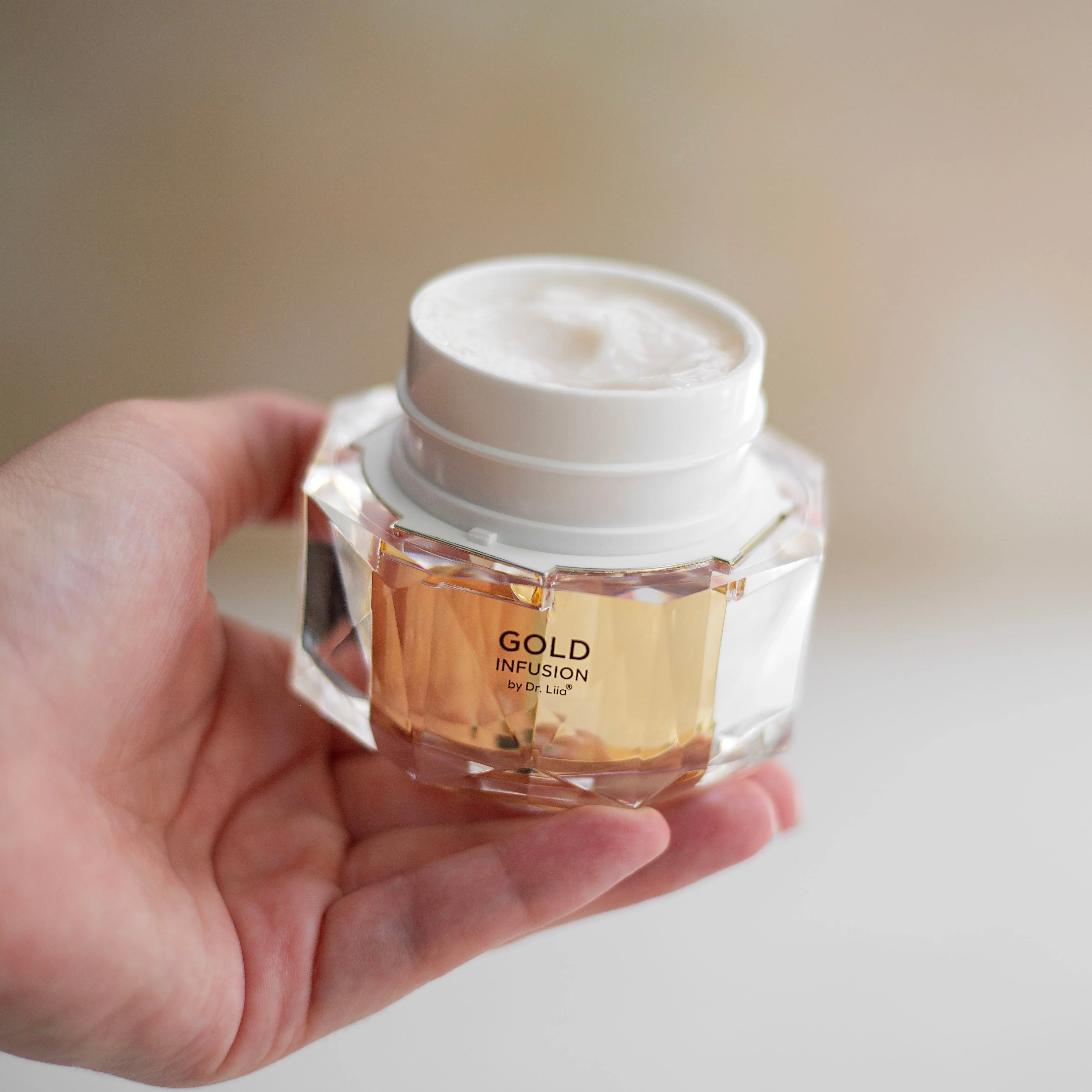 Recyclable Gold Infusion Brightening Face Cream Professional