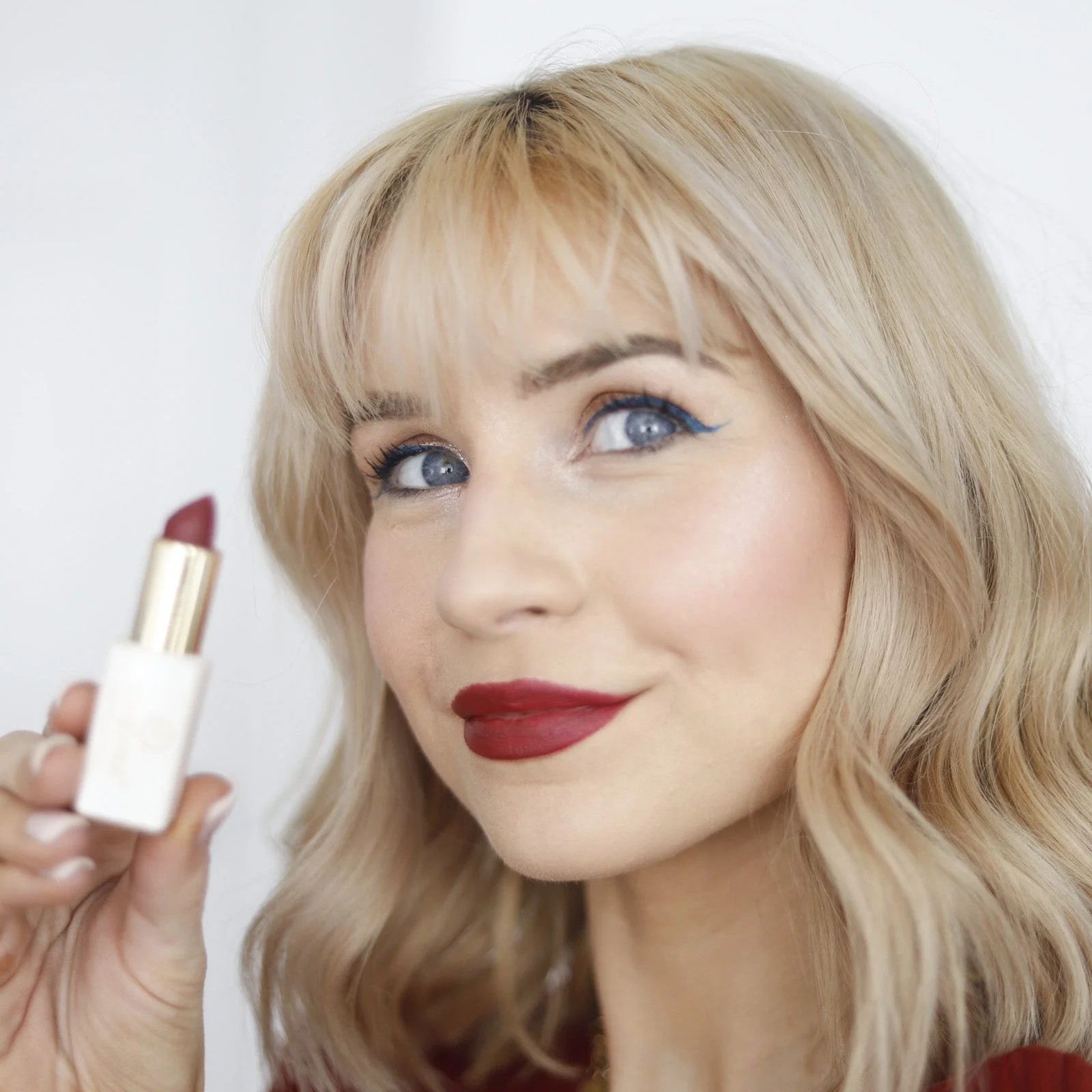 Smart Hydrating Matte Lipstick for Dry Lips High-End