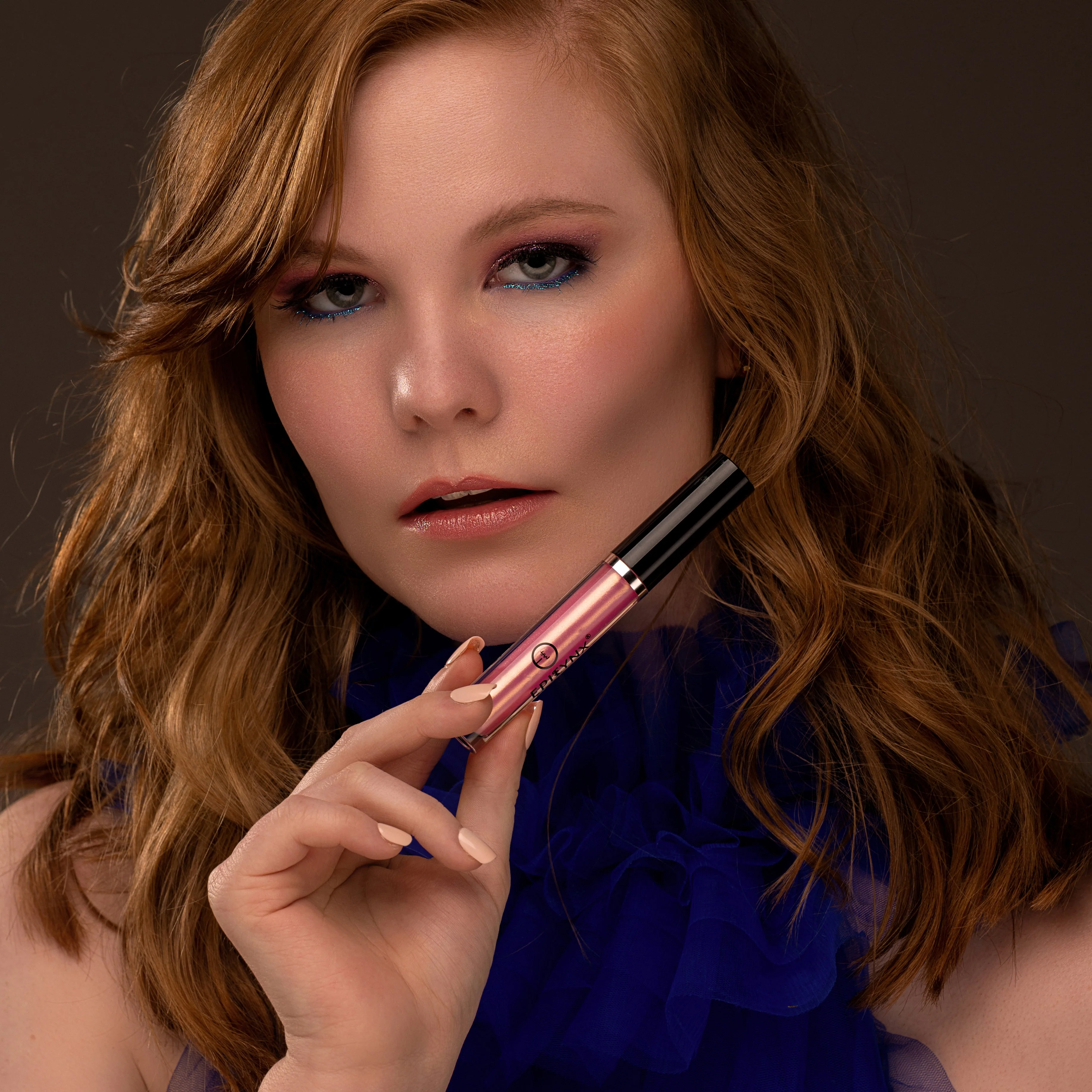 Casual High-Shine Lip Gloss for Dry Thinning Lips Easy-to-Use