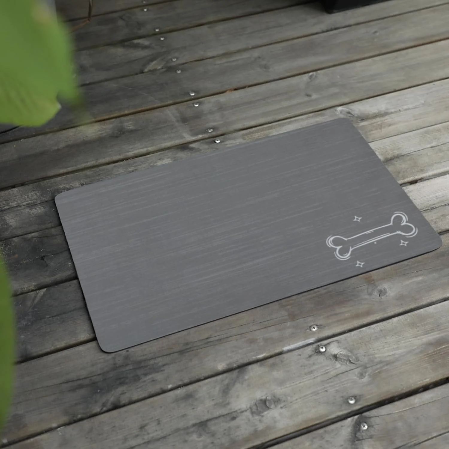 Original Design Le courant Dog Cat Feeding Mat Water Absorbent Non Slip Detailed