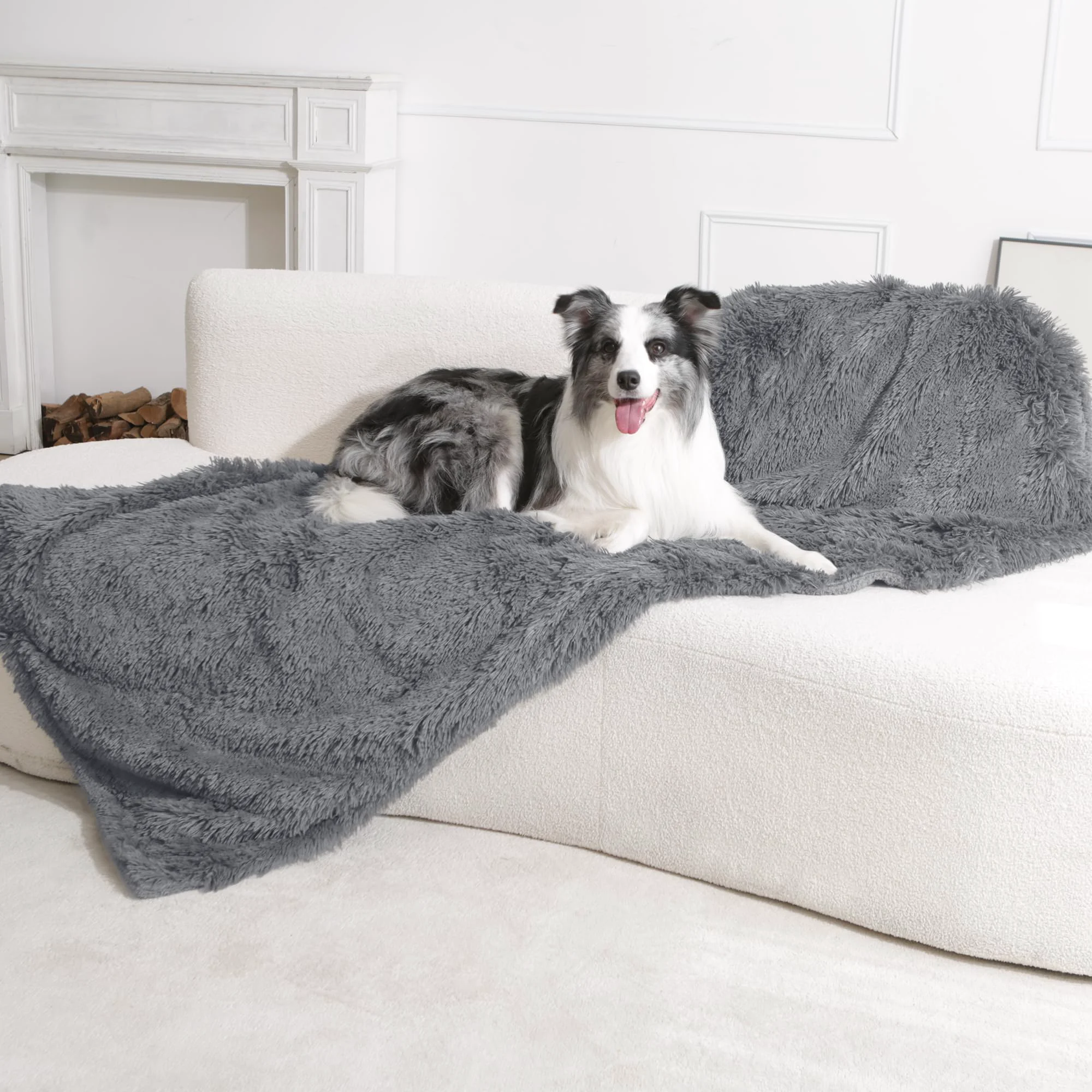 Functional gogobunny Waterproof Dog Blanket for Large Dogs - Reversible Faux Fur 33x77 Excellent