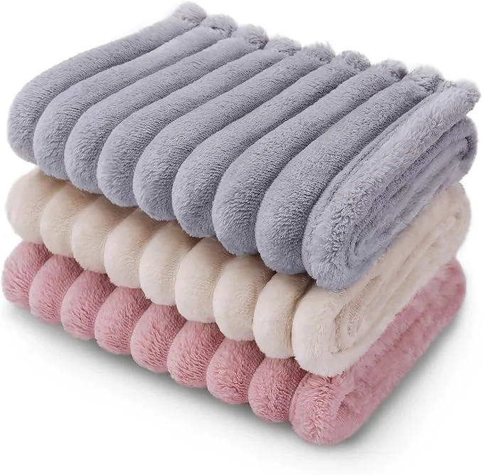 Consistent LINENLUX 1 Pack 3 Soft Fleece Dog Blanket