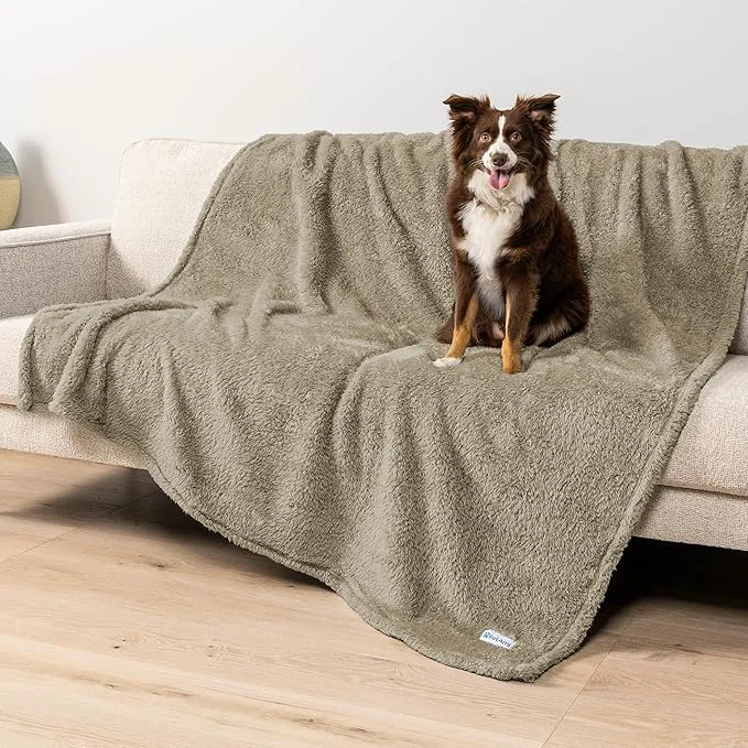 High-Grade PetAmi Fluffy Waterproof Dog Blanket High-End