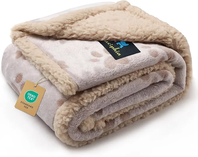 Elegant Luciphia Waterproof Pet Blankets Whith Paw Print Trusted