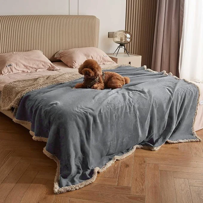 Smart Kritter Planet Waterproof Bed Blanket Secure