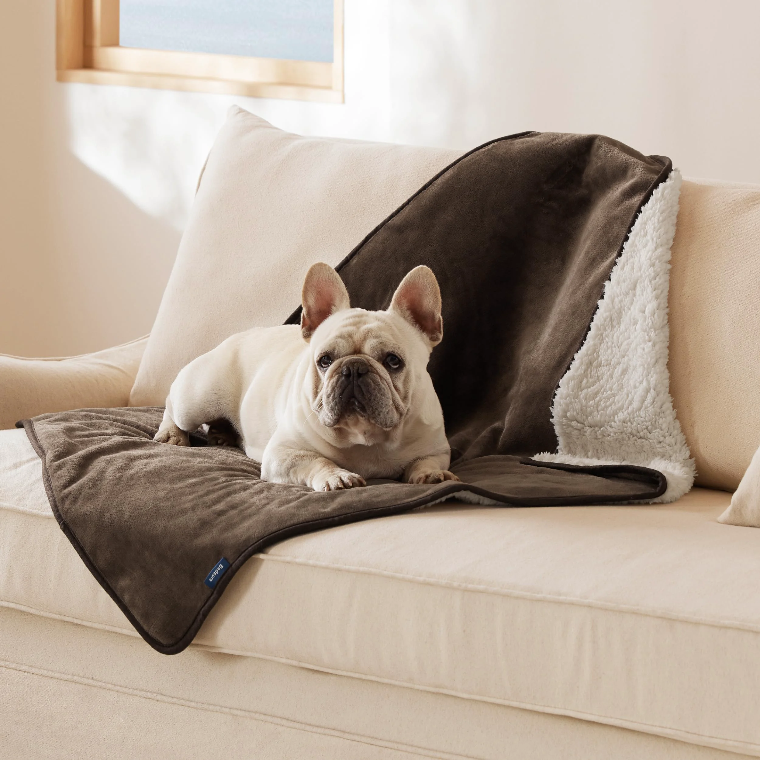 Effective Bedsure Waterproof Dog Blanket for Medium Dogs - Reversible Sherpa Fleece Throw 30x40 Coffee Brown Long-Lasting