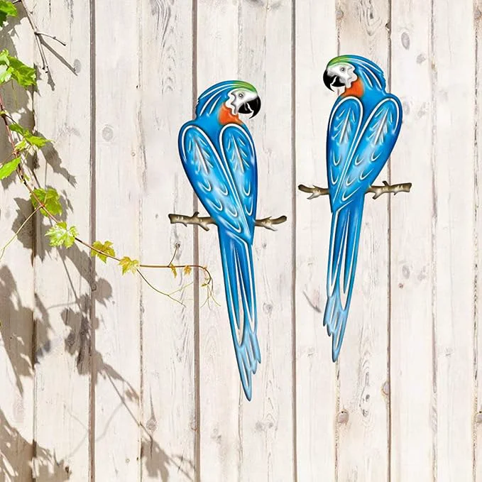 Professional EiGreen Metal Bird Wall Art Decor 3D Outdoor parrot Sculpture Hanging Garden Metal Wall Decor Suitable for Gardens Fence Patio Living Room Bedroom Yard GiftAbout This Fine Crafted