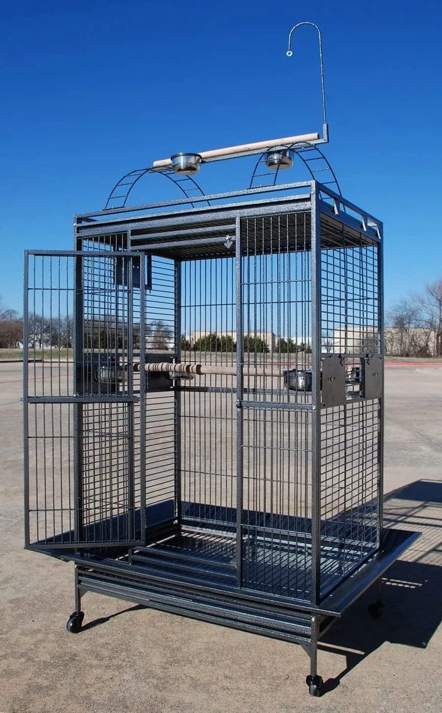 Comfortable Extra Large Wrought Iron Bird Cage with Double Ladders and Wheels High-Grade